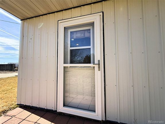 5th image of 171 Oak Street