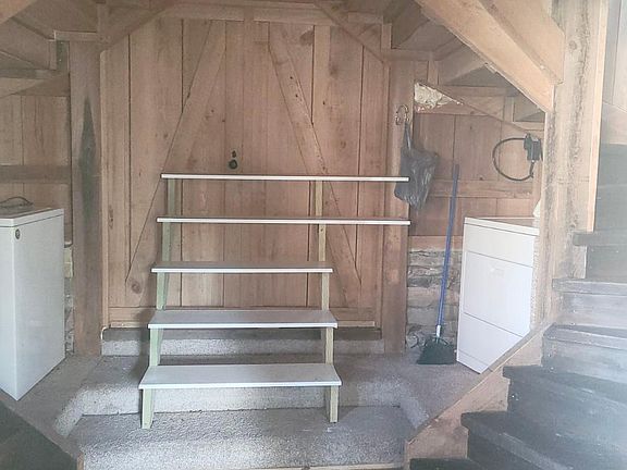 House entrance and laundry room