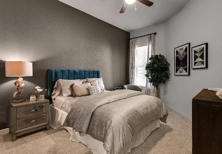 7600 Kirby Dr — Photo 10