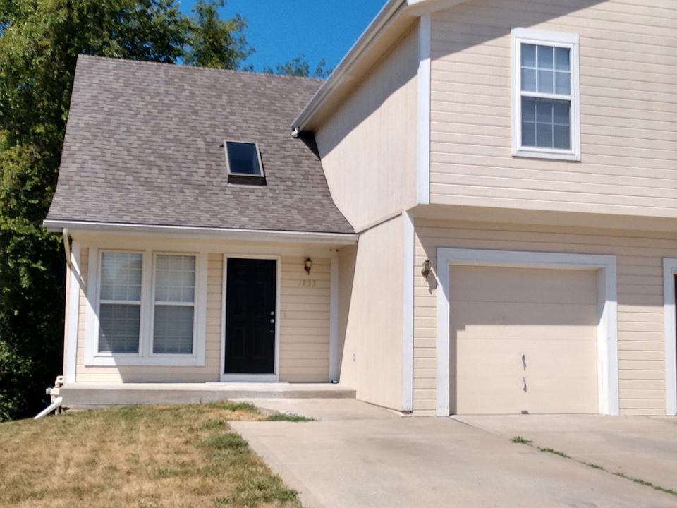 1st image of 1833 Kingbird Ln