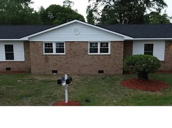 200 Prevatte St, Lumberton, NC