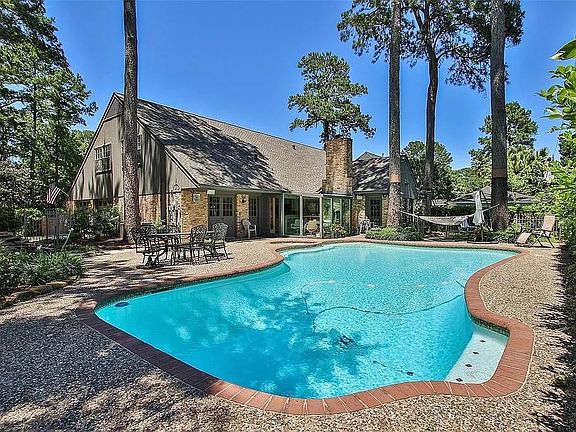 3rd image of 1907 Corral Dr