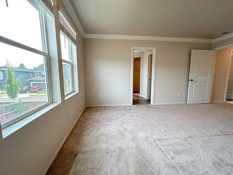 497 Himalaya St NE — Photo 26
