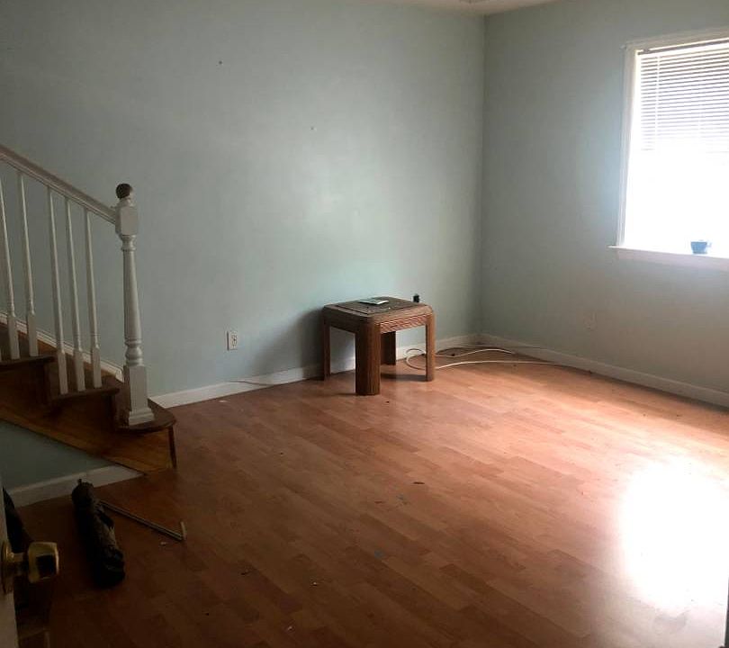 2nd image of 502 Midland Ave