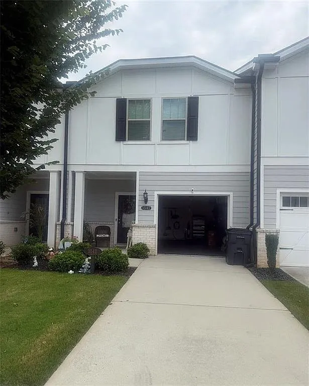 3 bed, 2.5 bath, 1792 sqft, $2,800 — Photo 1