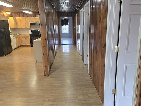 3rd image of 16360 Tolbert Rd