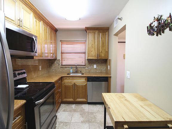4th image of 4640 Lucerne Lakes Blvd APT 506