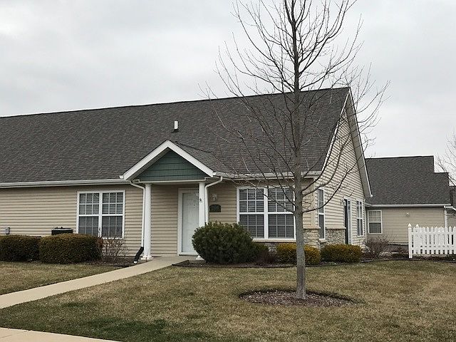 1st image of 2106 Waterbury Ln E