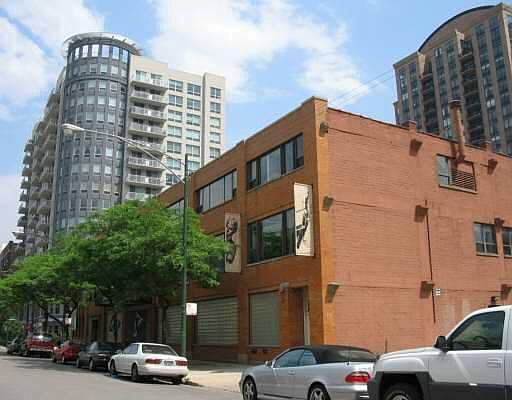1st image of 451 W Huron St #801