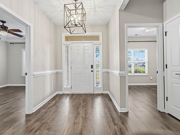 5th image of 8710 Arrowhead Place Ln