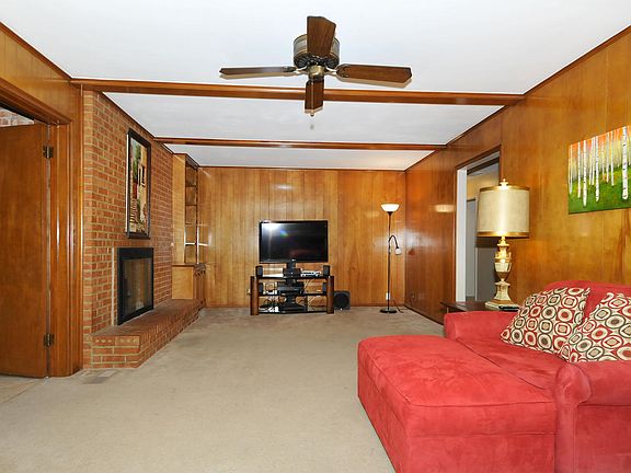 5th image of 2539 S 106th East Ave
