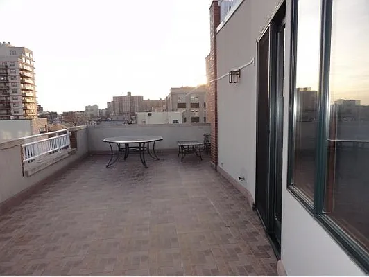 Sold by High Class Realty SB LLC | media 32