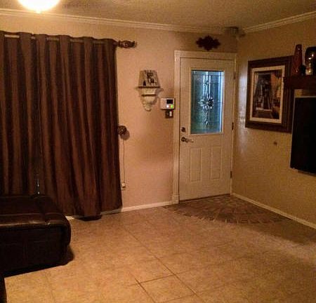 5th image of 2310 Manitoba Dr