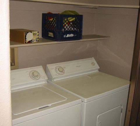 Full Size Laundry Room
