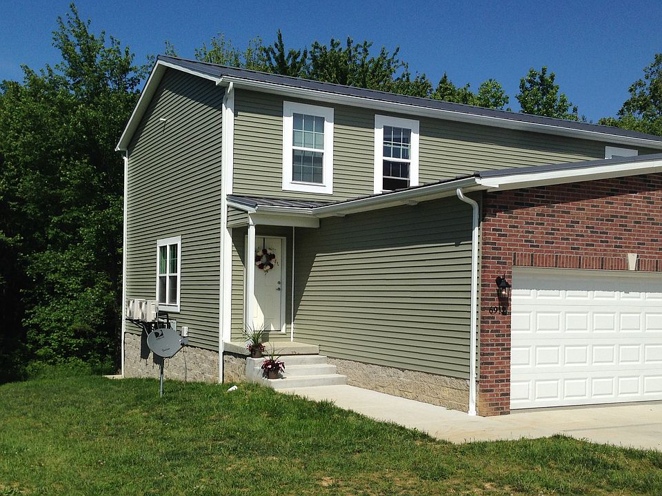 6926 Cresent Dr staged blue sky_05082024