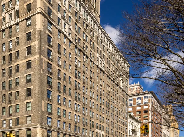 225 Central Park West 420A image 14 of 14