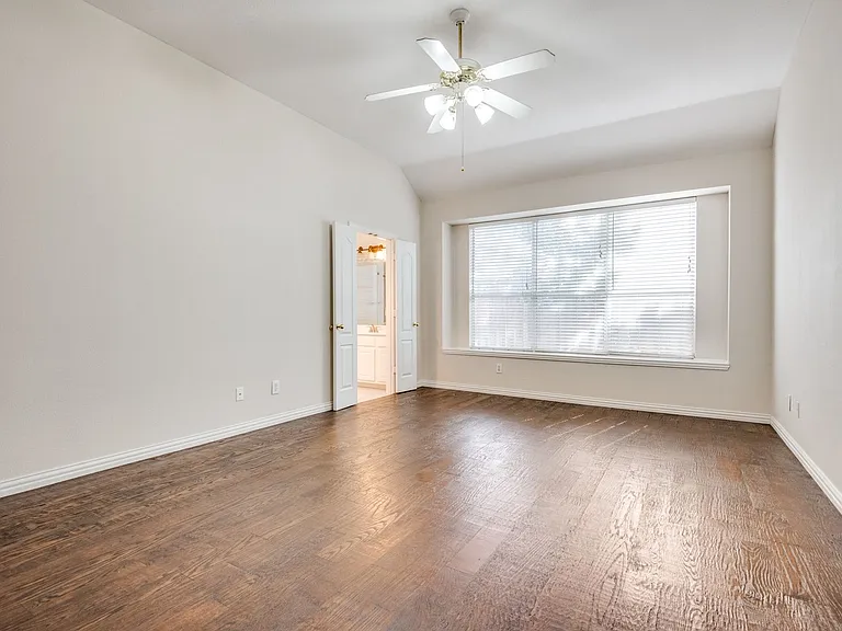 516 Cromwell Ct — Photo 8