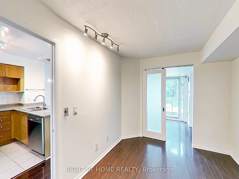 18 Yonge St #1813 — Photo 20