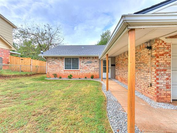 4th image of 3708 Larkwood Dr