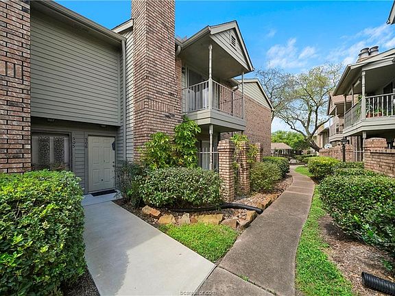 5th image of 10615 Briar Forest Dr APT 506