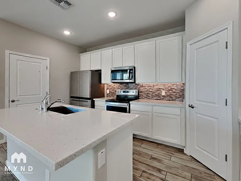 15168 W Sherman St — Photo 5