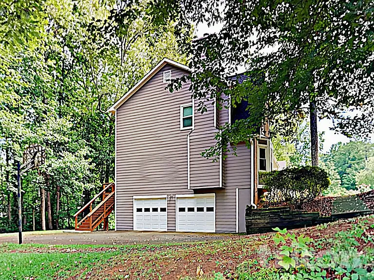 1035 Peace Dr NW — Photo 14