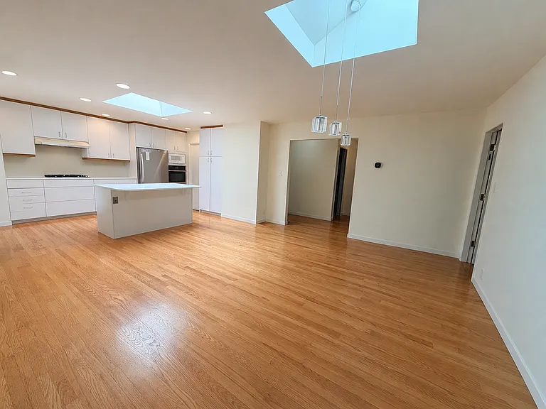 179 E Creek Dr — Photo 4