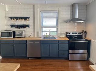 7 Pleasant St #2, Newport, RI 02840