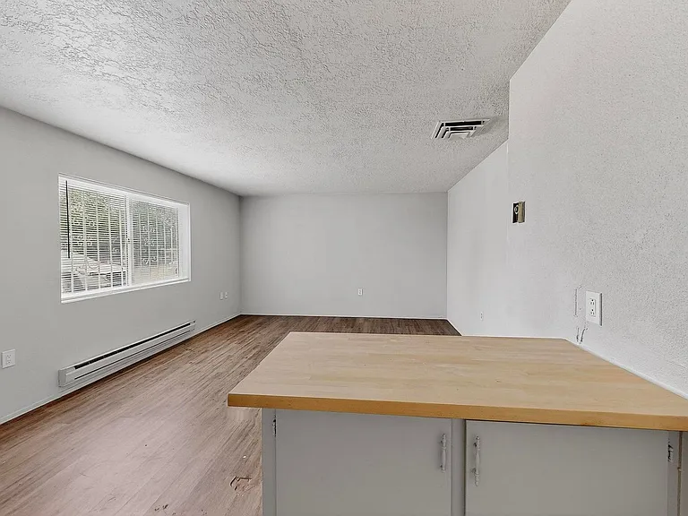 5817 Central Avenue NW — Photo 12