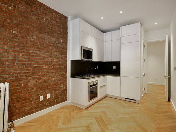 3rd image of 181 Prospect Park W APT 2