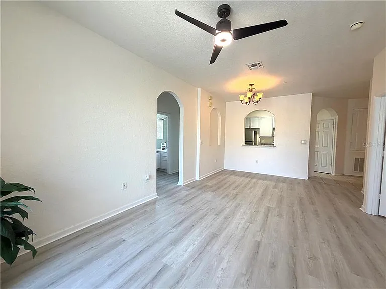 6335 Contessa Dr #201 — Photo 24