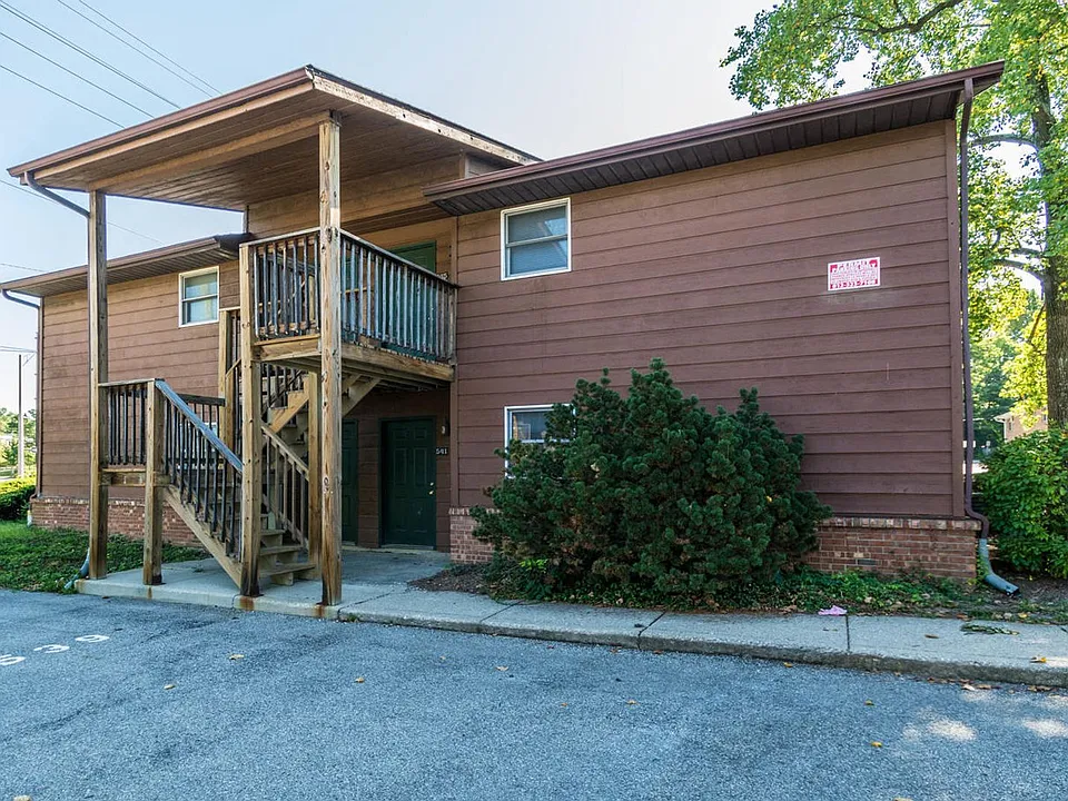 515 E Smith Ave