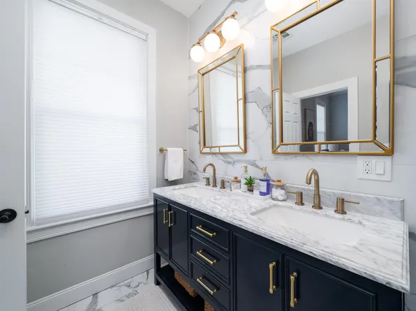 380 Princeton Avenue image 16 of 28