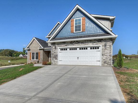 3rd image of 970 Shadyside Dr