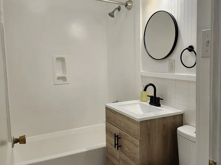 804 Winding Way St — Photo 16