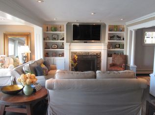 856 Island Point, Lake Orion, MI 48362