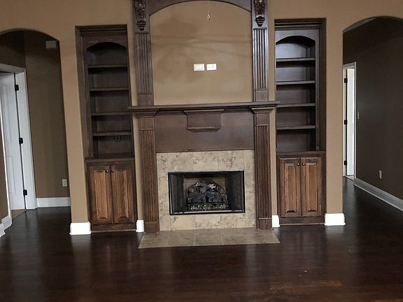 5th image of 406 Antietam Dr