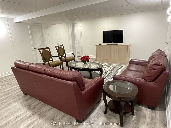 5th image of 64 Morrison Cres