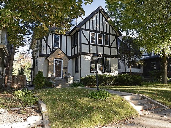 3rd image of 2409 Sheridan Ave S