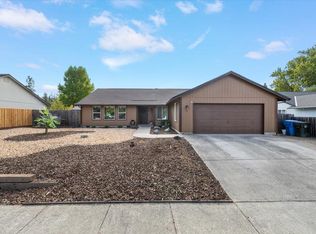 72 Christa Ln, Eagle Pt, OR 97524