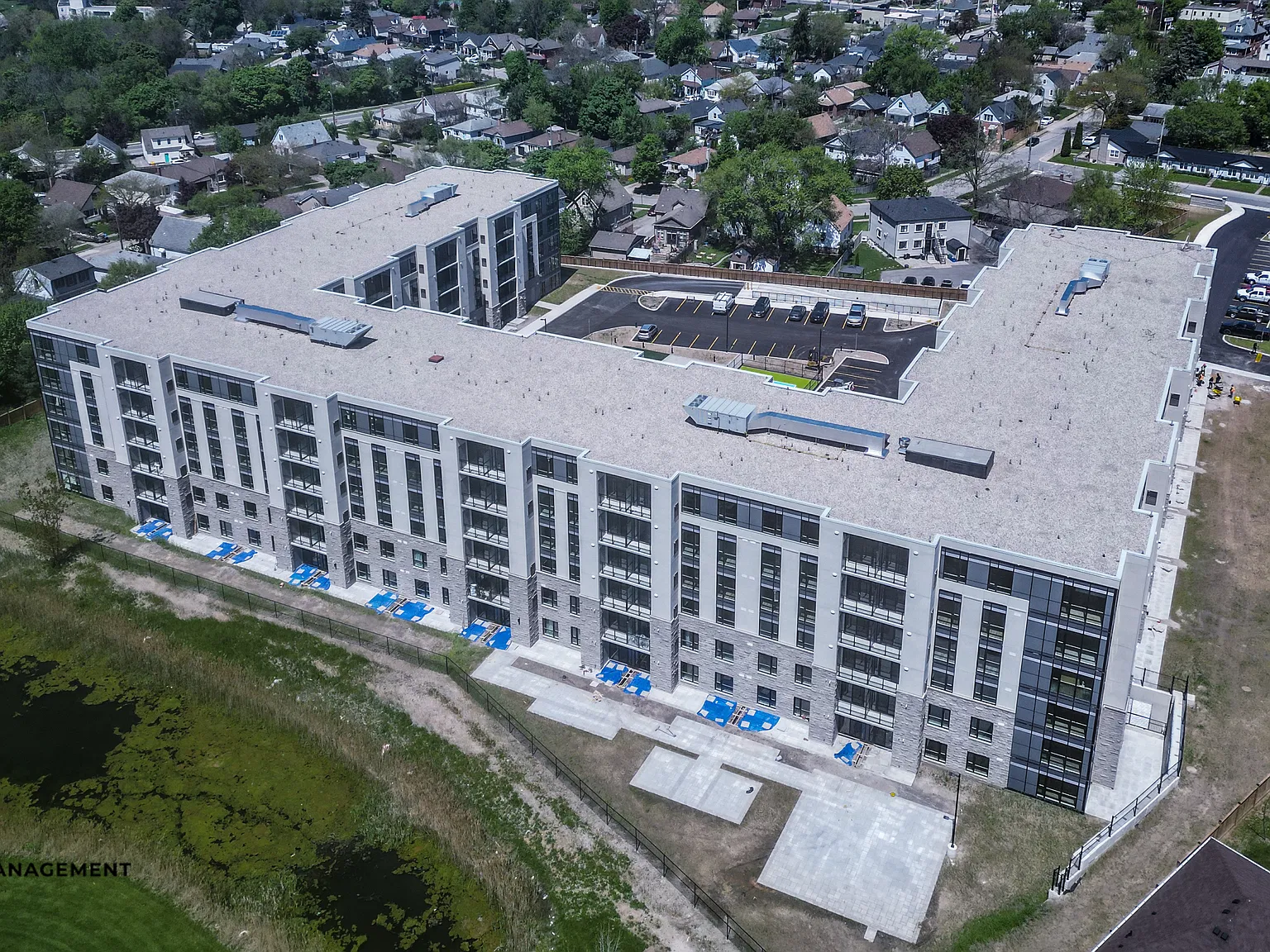 329 Herrick Ave. — Photo 2