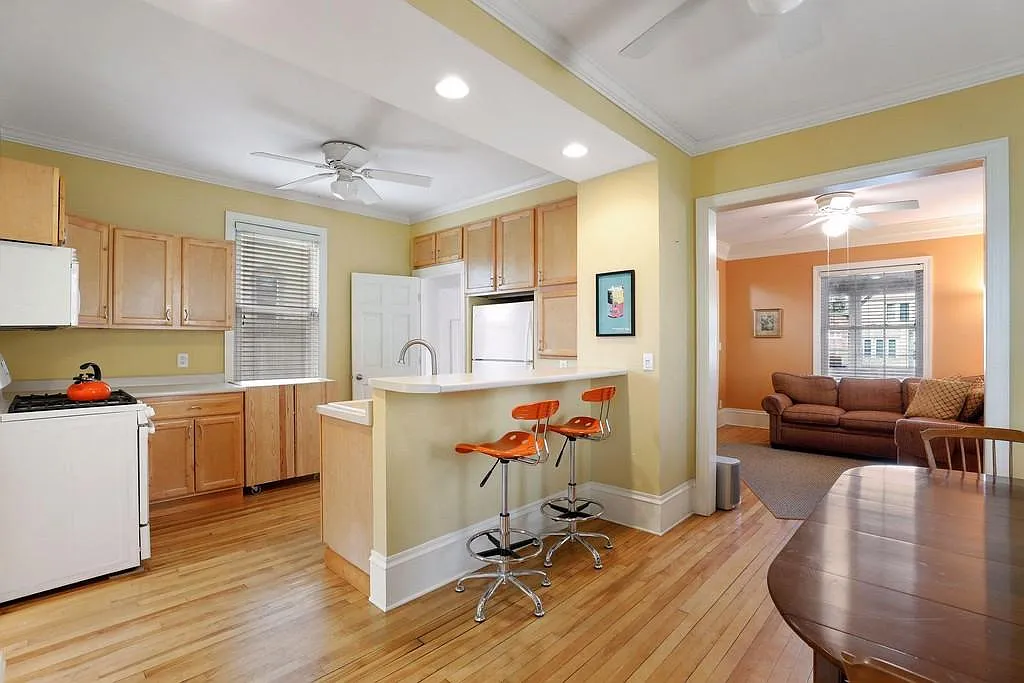 6 bed, 4319 sqft, $3,000 — Photo 1
