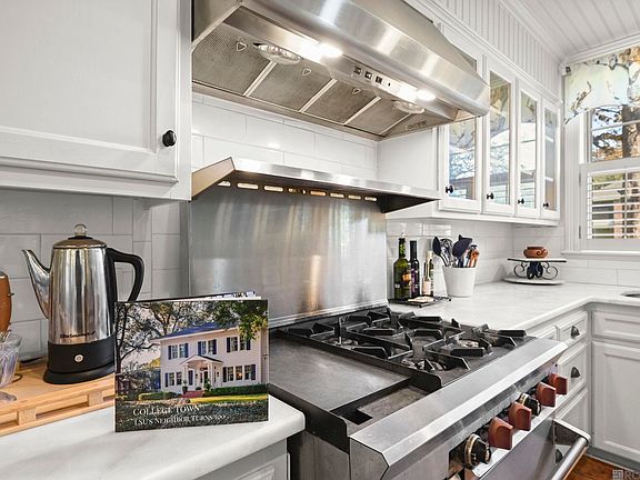 4th image of 440 Lsu Ave