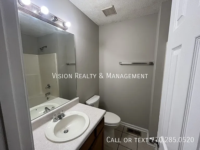 208 Wesley Chapel Rd — Photo 26