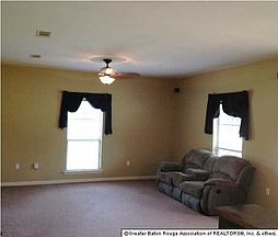 5th image of 16725 Blount Ln