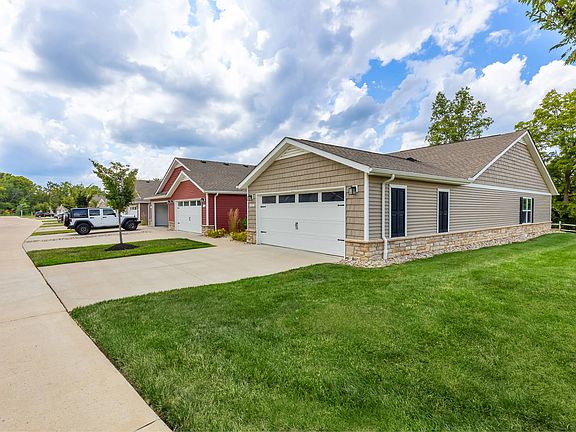 Apartments with Attached Garages