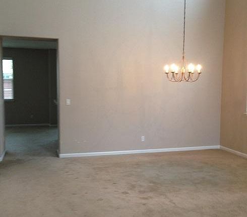 3rd image of 2062 Golden Gate Dr