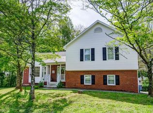 4060 N Shores Dr NW, Acworth, GA 30101