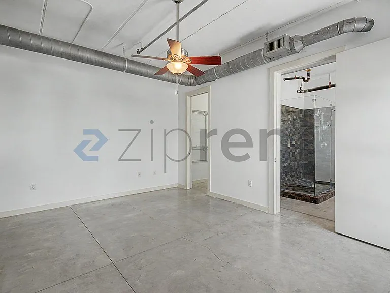 103 SE 4th Ave #203 — Photo 27