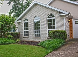 21 Churchwell Dr, Bentonville, AR 72712